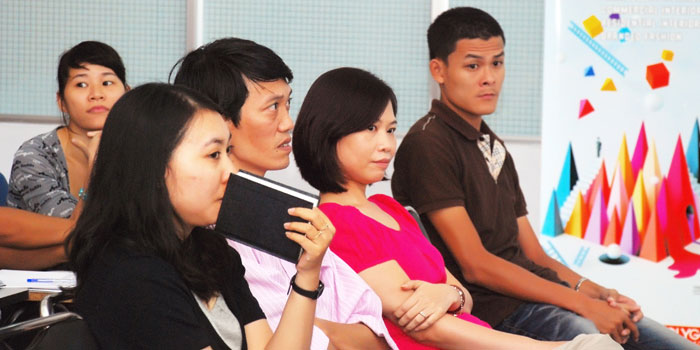 Toàn cảnh buổi duyệt bài chiều ngày 25/11/2011.