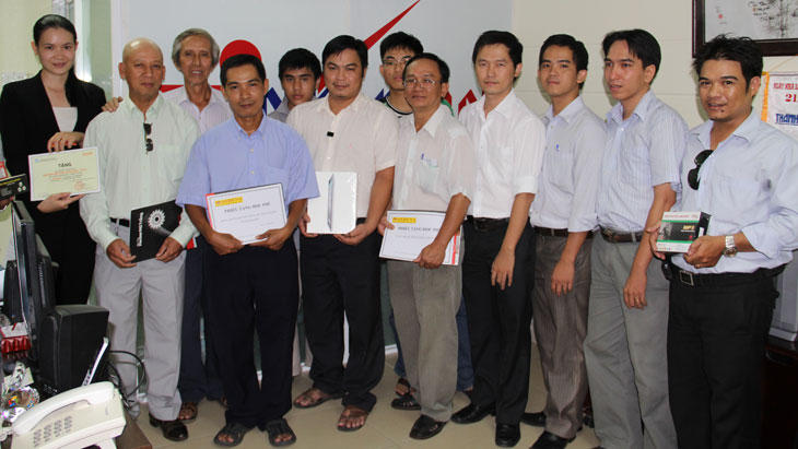 Polygon trao học bổng "Vui học cùng eCHIP"